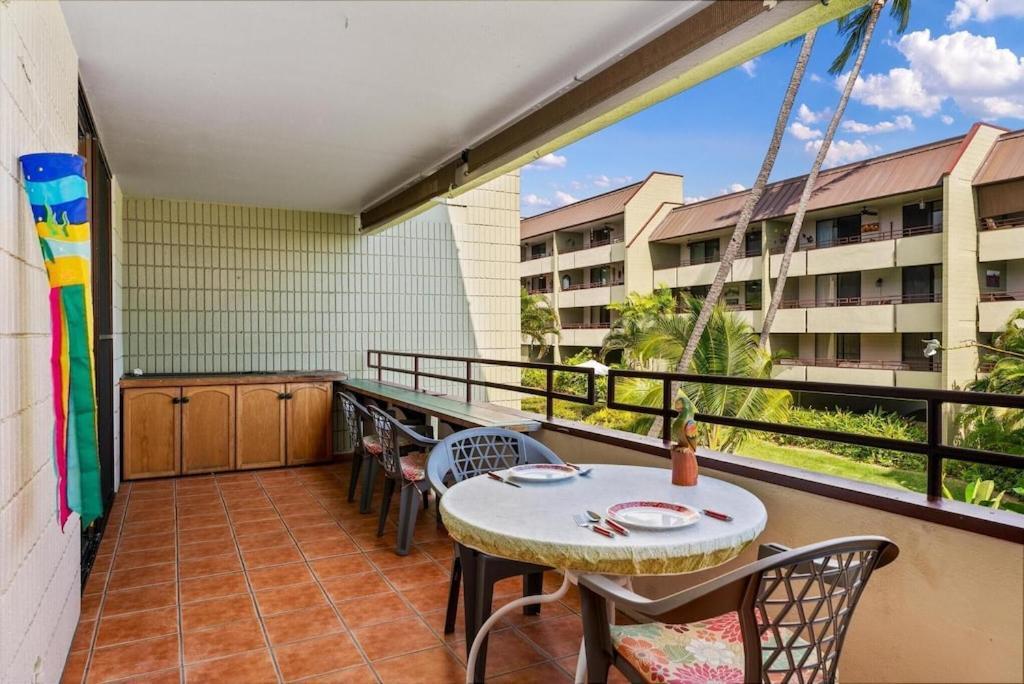 Hawaiian-Style Oceanview Across The Street From Historic Magic Sands Beach Park - White Sands Village 202 Kailua-Kona Exterior photo